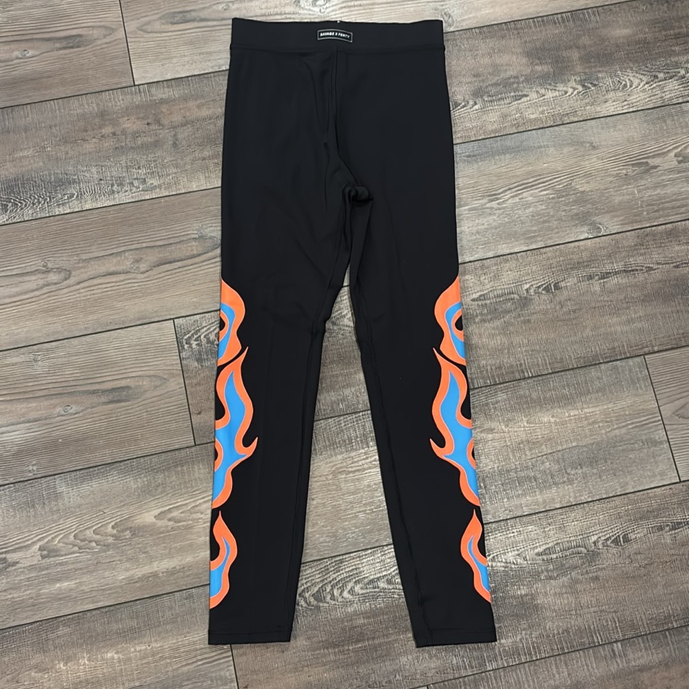 Savage X Fenty Racer High Waisted Leggings Medium - Picture 5 of 7